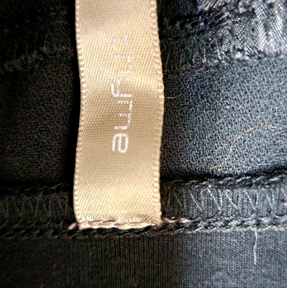 Women's Black Pants Size 6 - Picture 2 of 3